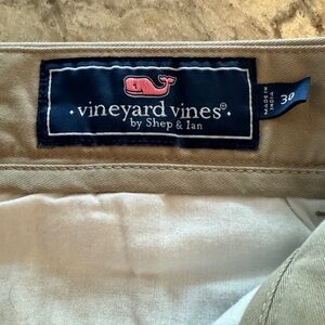 Vineyard Vines shorts